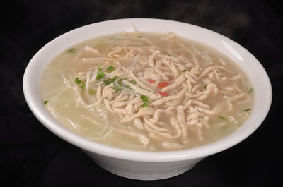 牛肉或雞絲湯通心粉