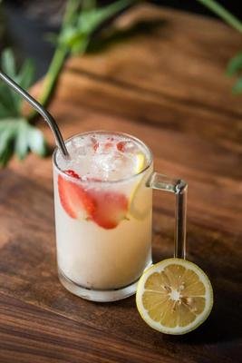 草莓荔枝綠茶