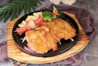 香煎鴛鴦扒(鷄扒和豬扒)