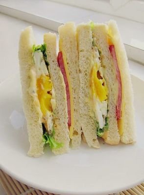 火腿蛋三文治