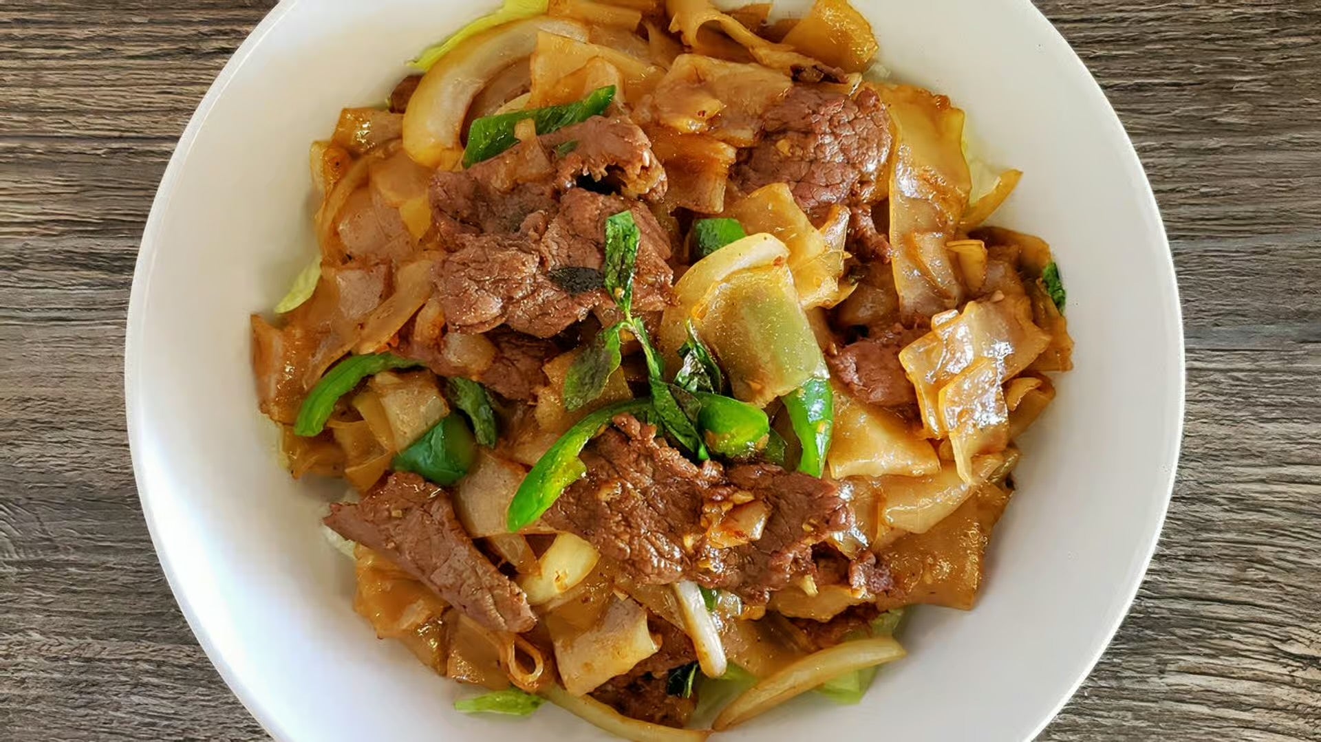 辣麵(Pad Kee Mao)