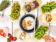 家庭套餐 2 4-5 人份 20 份混合飯糰(鮭魚、韓國烤牛肉、鮪魚、蝦、蟹)+ 4 份配菜