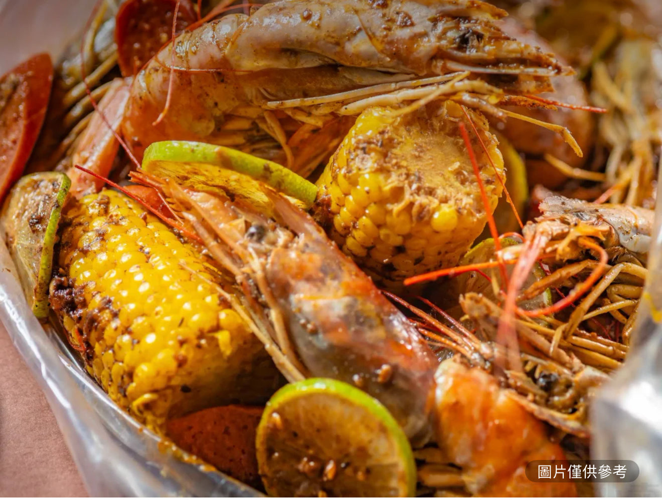 一人食套餐:2款手抓海鮮+2份配菜