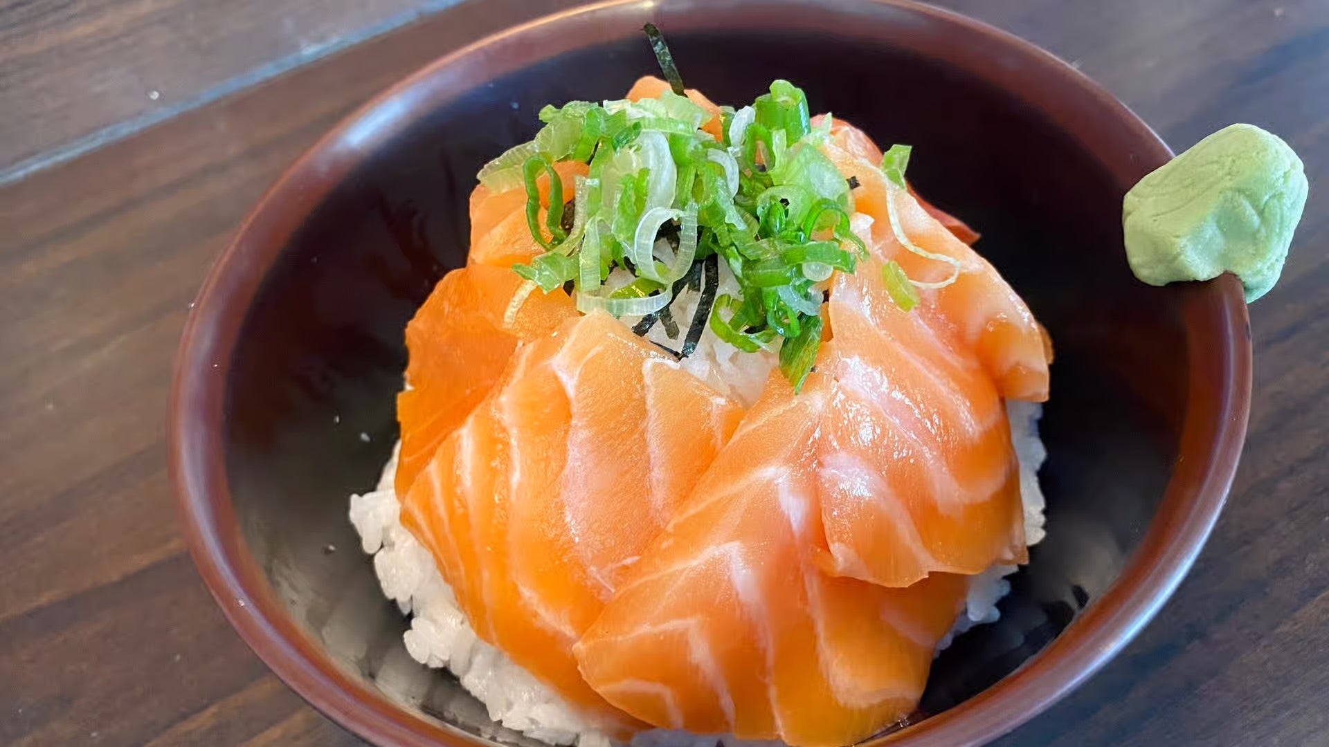 鮭魚刺身蓋飯