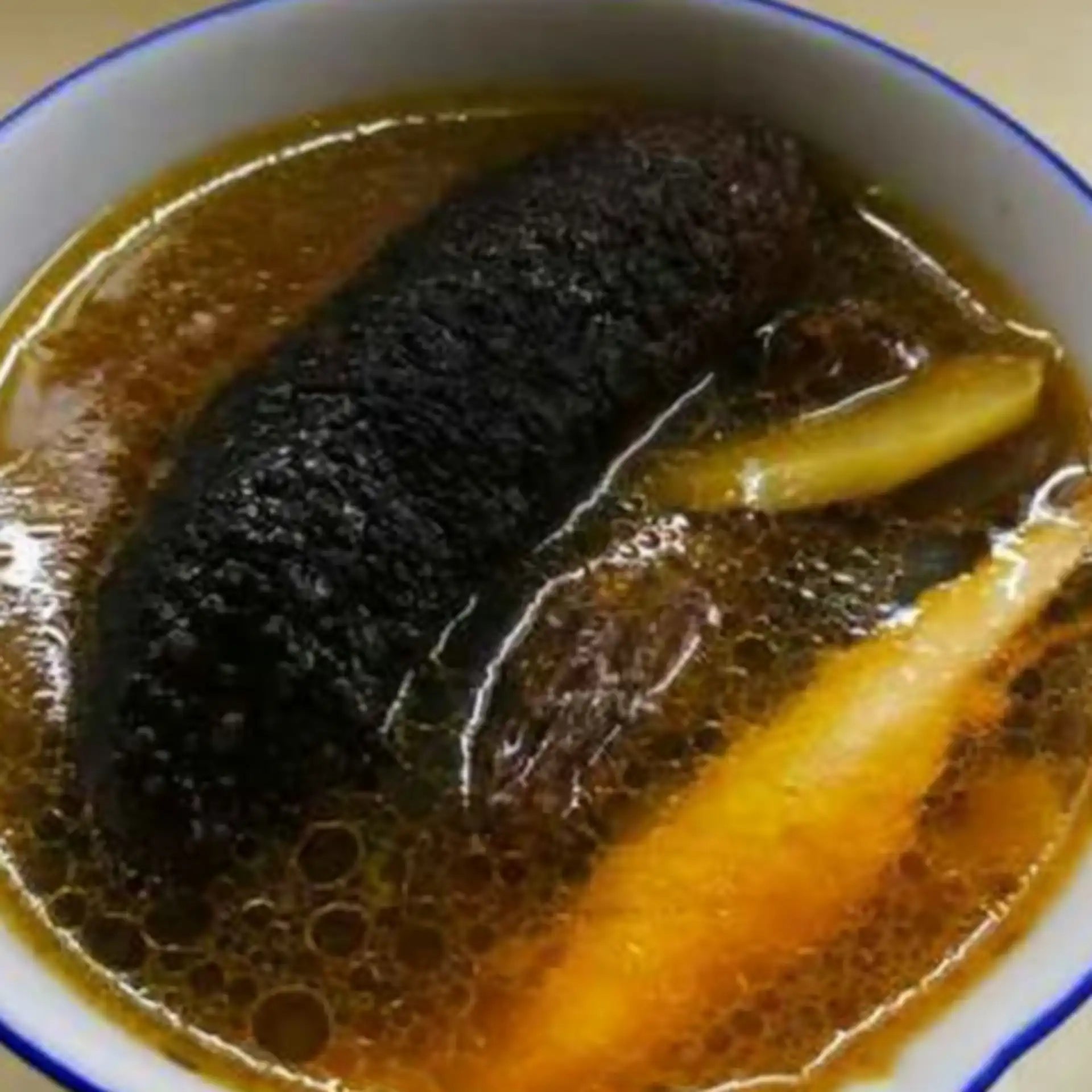花膠海参炖難