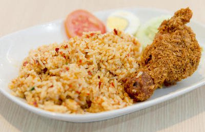 炸雞炒飯