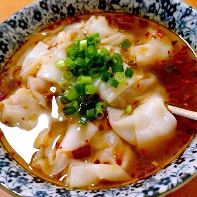 素紅油抄手