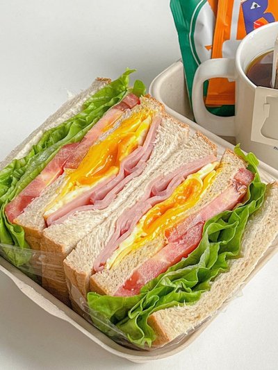 火腿蛋三文治