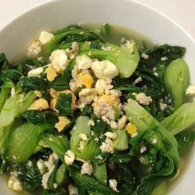 金銀蛋蒜片浸菠菜